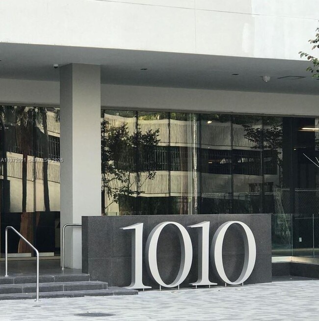 Building Photo - 1010 Brickell Ave Unit 3509