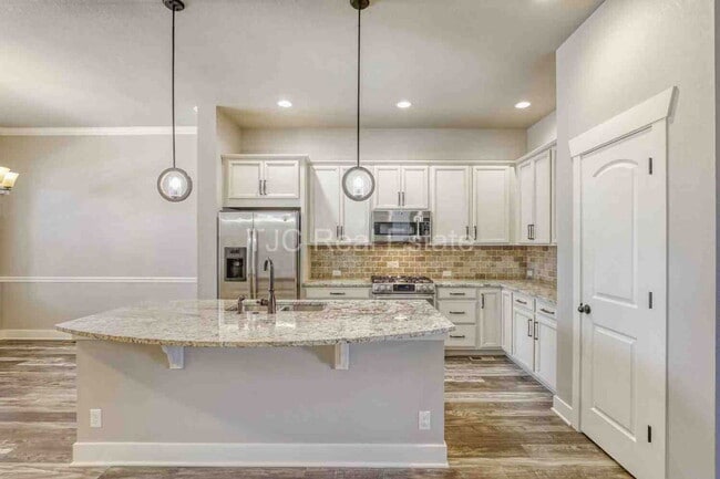 Photo - 5512 N Wabash St