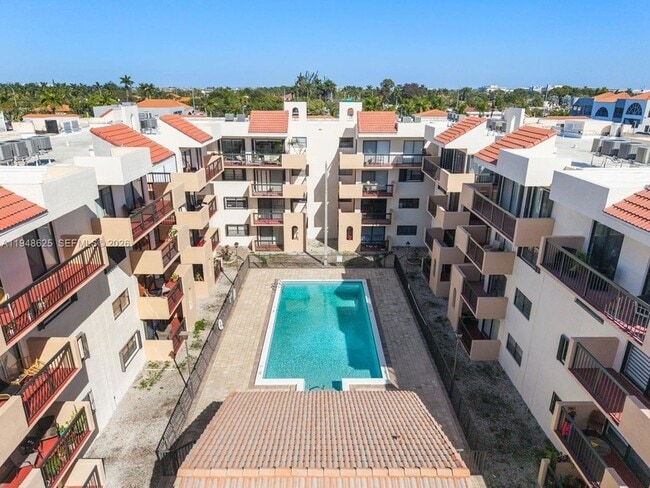 Photo - 995 SW 84th Ave Unidad 223