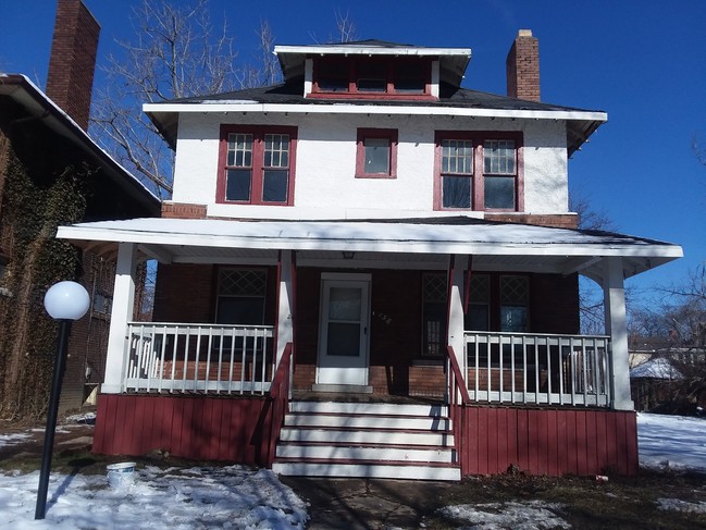 Building Photo - 158 Monterey St