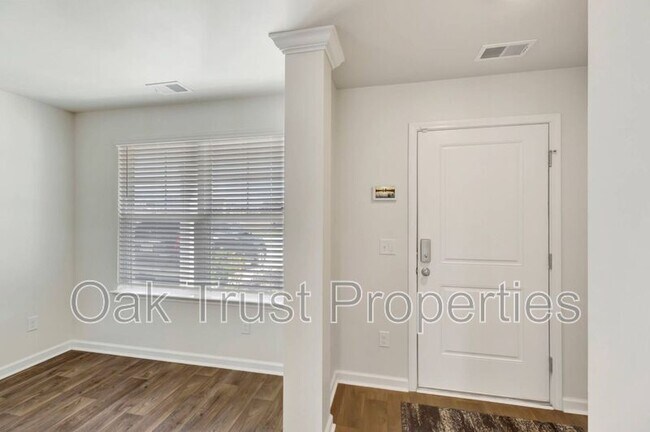 Photo - 703 Hilchot Dr