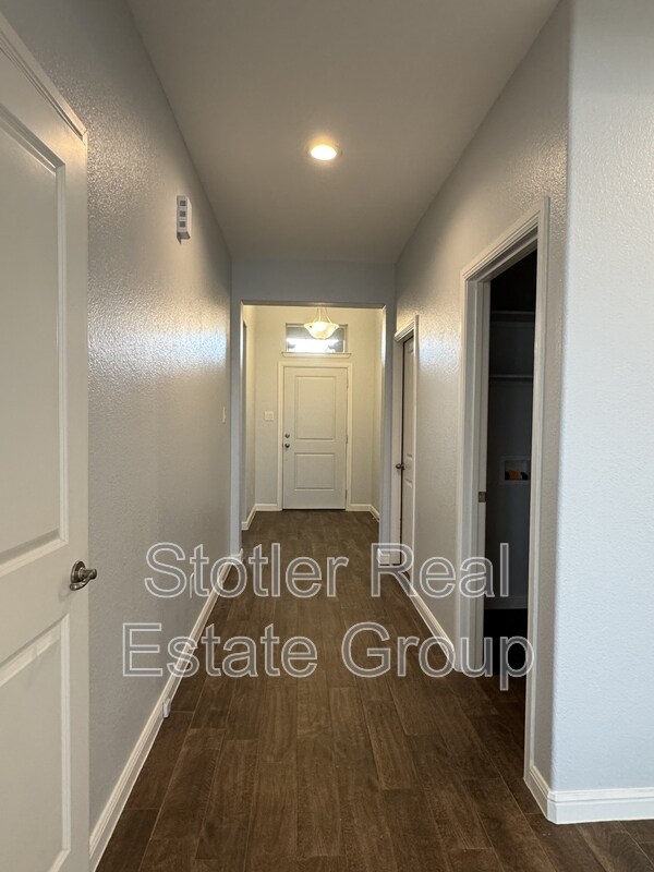 Photo - 2511 Allview Ln