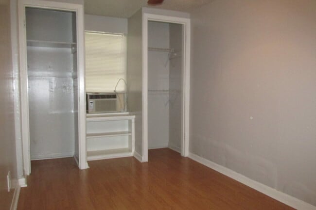 Photo - 2/1 with bonus room in Cherrywood Available August!