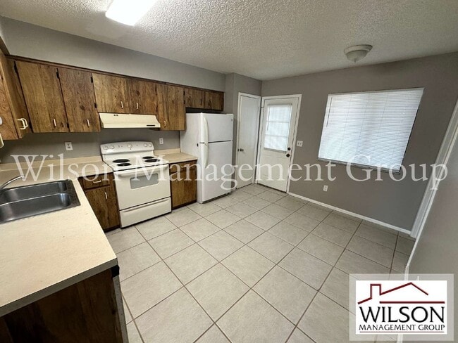 Photo - 1912 Wizard Ct