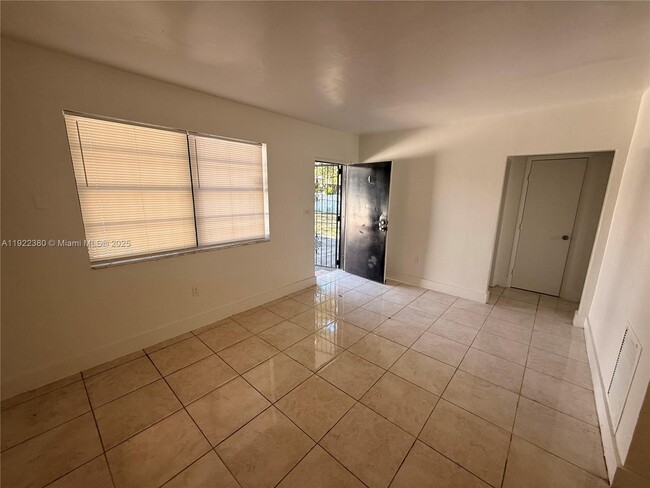 Photo - 3701 NW 24th Ave Unit 4