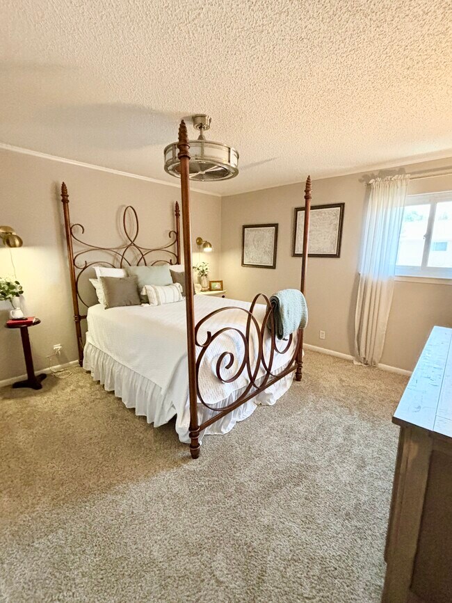 Photo - 1865 Coronado Hills Dr Unit Whole Home