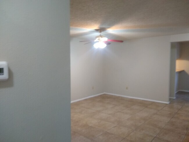 Photo - 7733 Bles Ave Unidad A