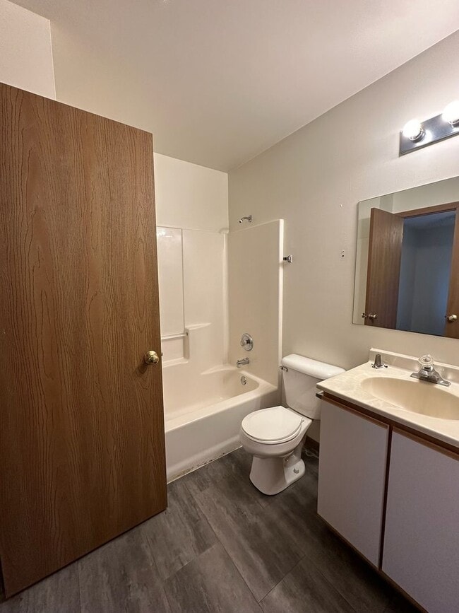 Photo - Anthos at DeKalb