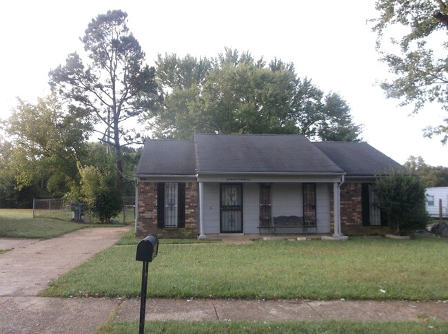 Building Photo - 2785 Gruber Dr