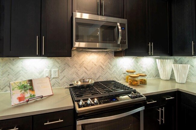 Photo - Downtown High-Rise Living – 1 Month Free +... Unit 14TA1