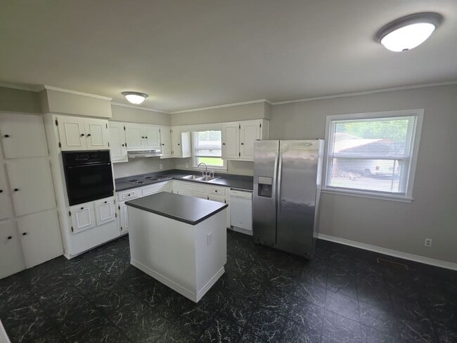 Photo - 3 Bedroom / 2 Bath – Accessible Home in Algood