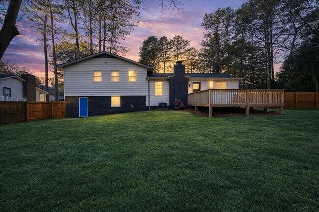 Photo - 3210 Ebenezer Rd NE