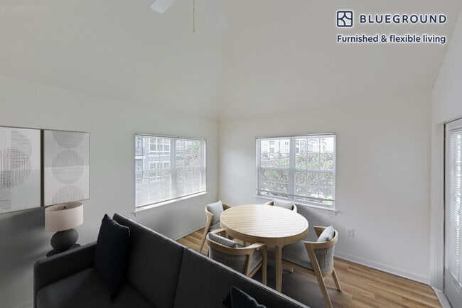 Photo - 152 Shipyard Dr Unit SI FL3-ID5659A