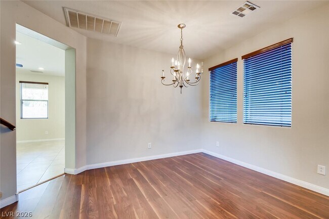 Photo - 6584 Holly River St