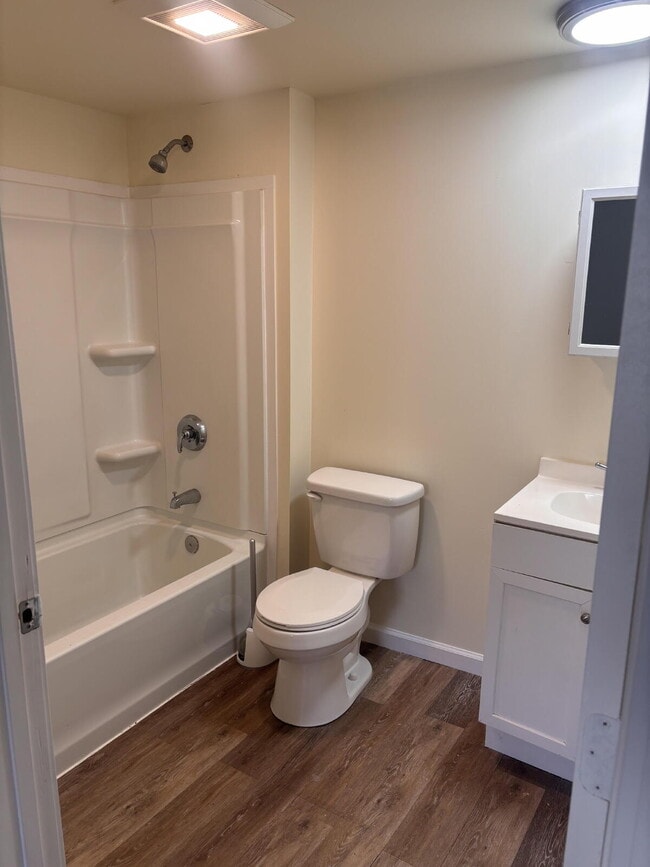 Photo - Walk everywhere - Charming Studio Loft in the Heart of Bath, Maine! Unit 3