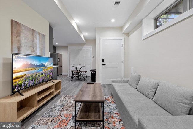 Photo - 3517 14th St NW Unit B01
