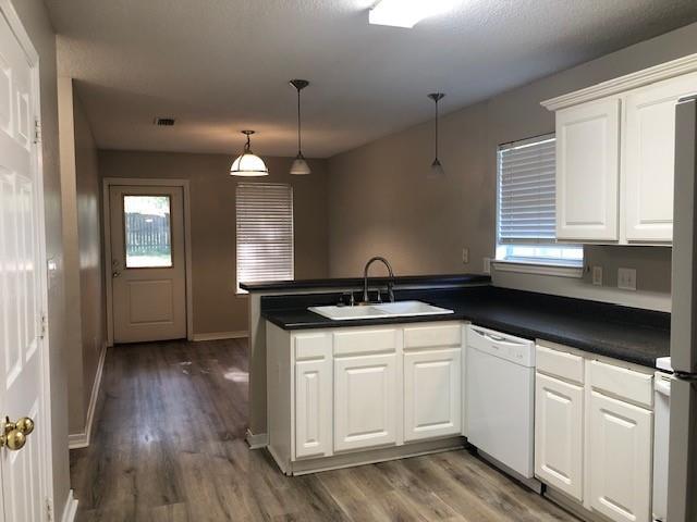 Photo - 22915 Monroe St