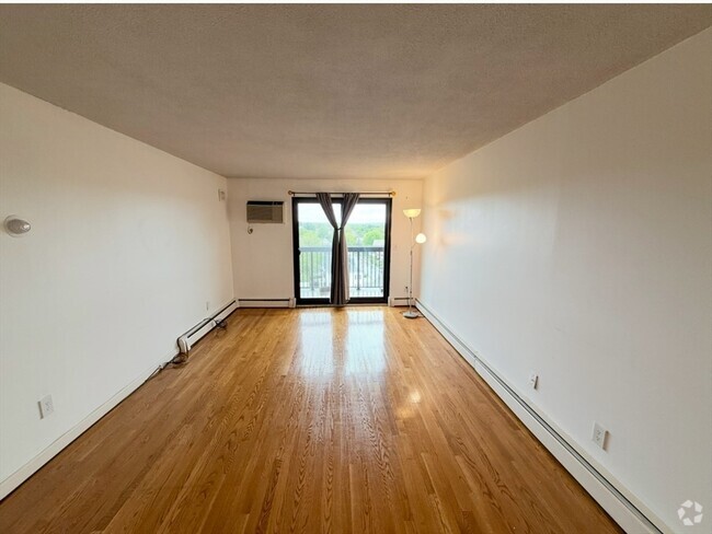 Building Photo - 164 Galen St Unit 83 Rental