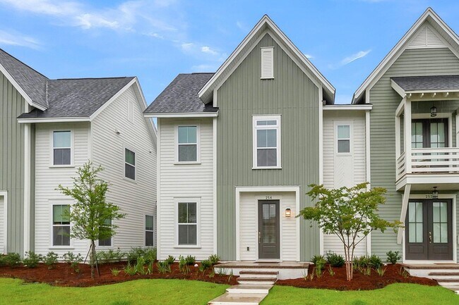 254 Symphony Ave
