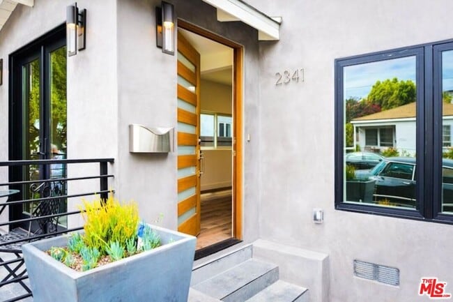 Photo - 2341 Beach Ave