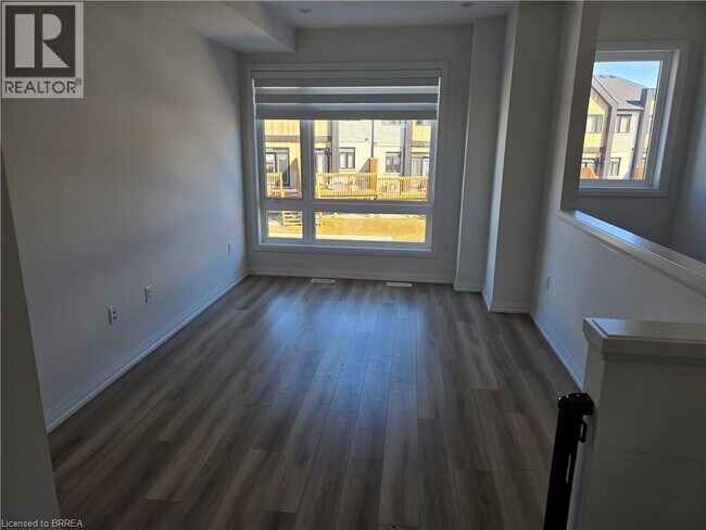 Photo - 55 TOM BROWN Dr