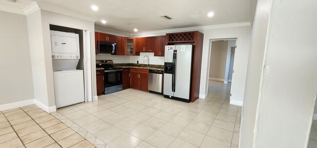Building Photo - 5317 NW 18th Ct Unit 5317
