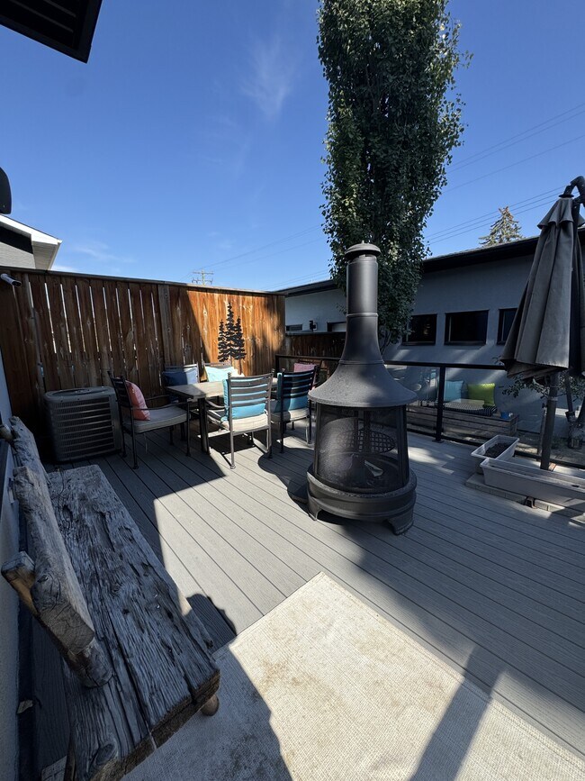 Photo - 224-26A 6a St NE