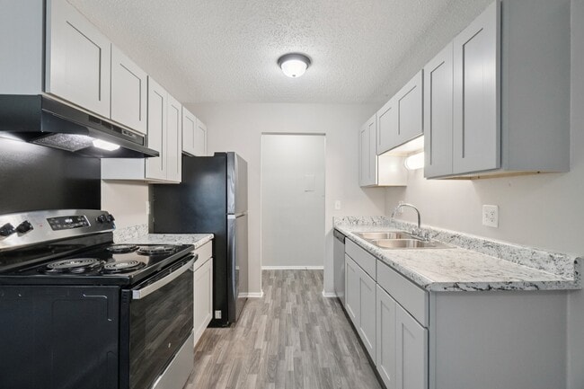 Building Photo - Rochester Square Rental