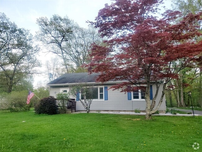 Building Photo - 5329 Searsville Rd Rental