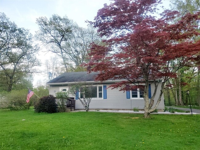 Photo - 5329 Searsville Rd House