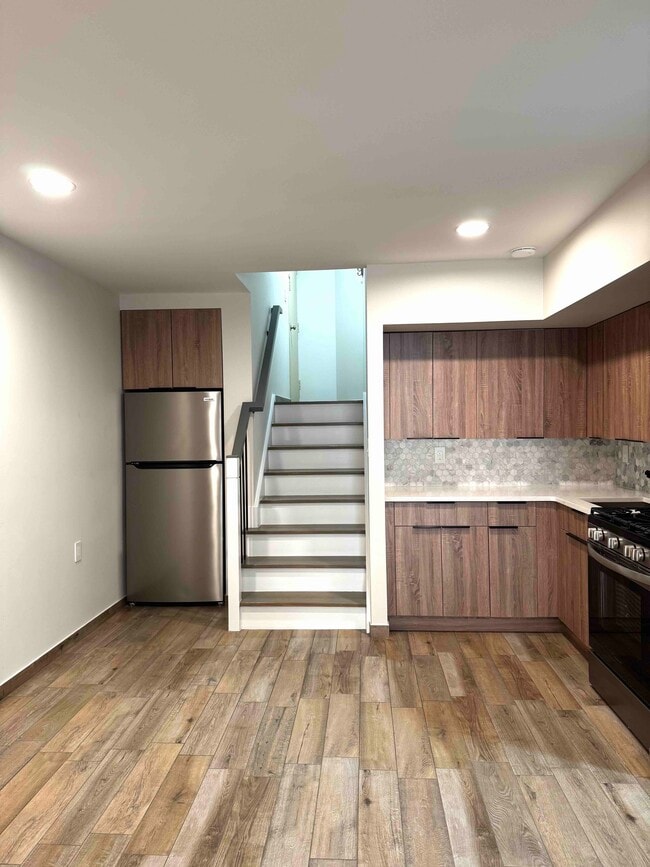 Photo - 15611 77th St