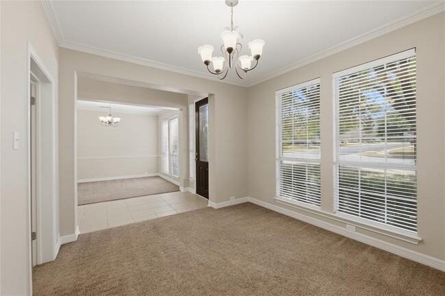 15201 Calaveras Dr