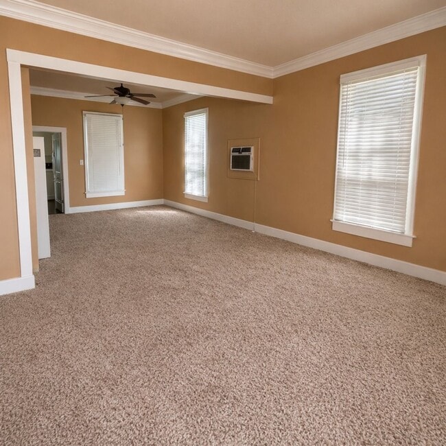 Photo - Spacious 3-Bed Home with Large Front & Backyard – Quiet Madera Living