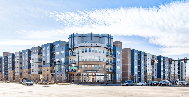 Building Photo - Windsor at Broadway Station Rental