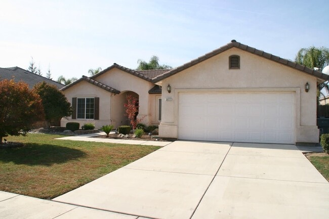 Photo - Great home for rent in Visalia!