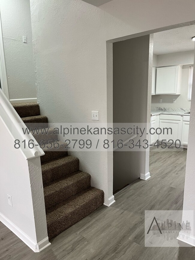 Photo - Updated Duplex, Fort Osage School District