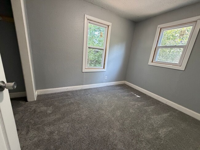 Photo - 3521 Sunview Ave