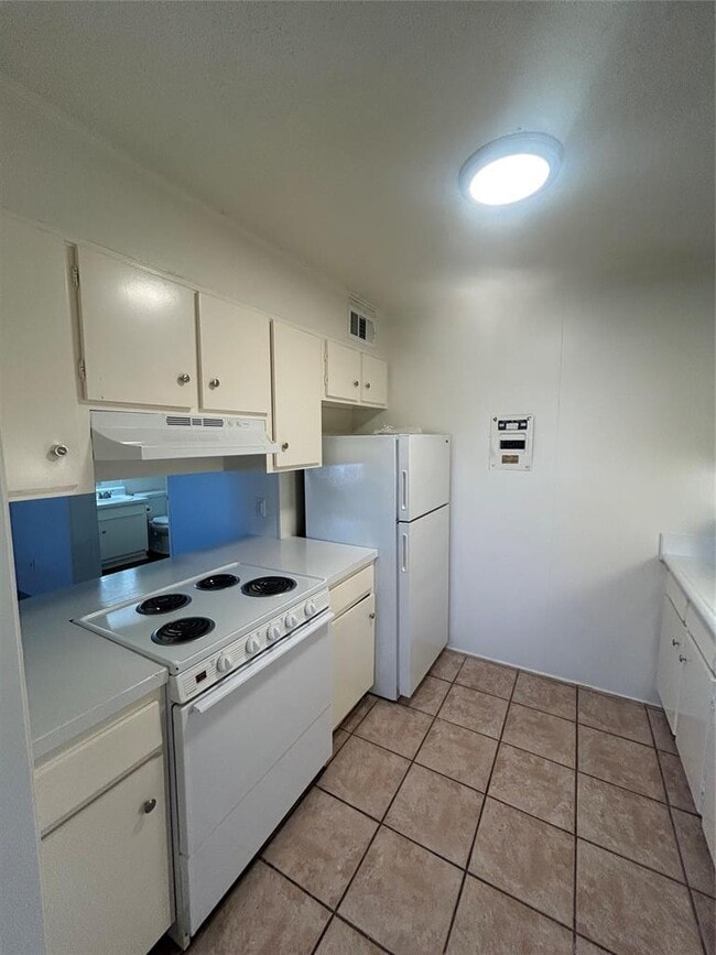 Photo - 3703 Harmon Ave Unit 207