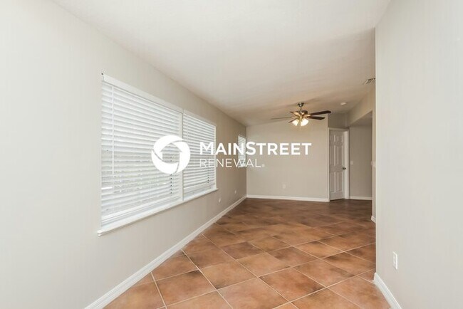Photo - 3 Bedroom Pet-Friendly Home in Fern Park, FL with Main Street Renewal
