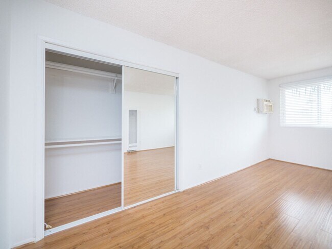 Photo - 817 S. St. Andrews Pl