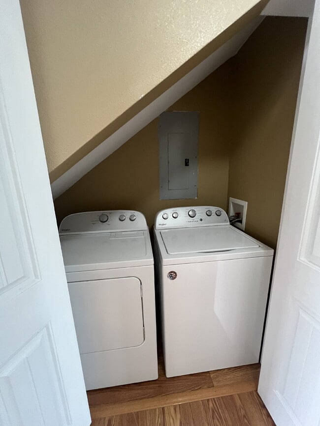 Photo - 2BR Prestine / Lakeview Townhouse Unidad 4