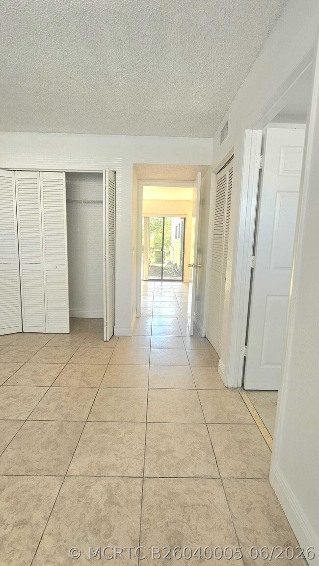 Photo - 1641 Balfour Point Dr Unit A
