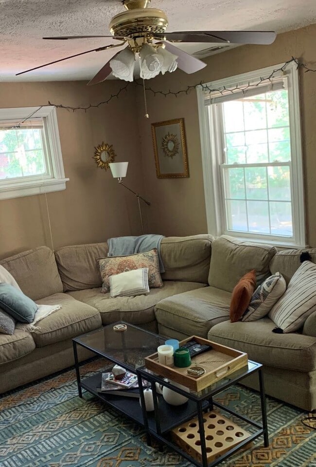 Photo - 210 N Nansemond St Unit Apt #2nd Fl