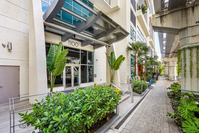 Building Photo - 1100 S Miami Ave Unit 3901 Rental