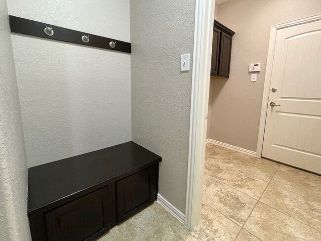 Photo - 11 Silver Arrow Court