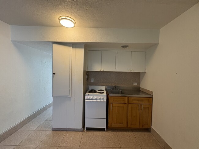 Photo - 2126 Lau‘ula St