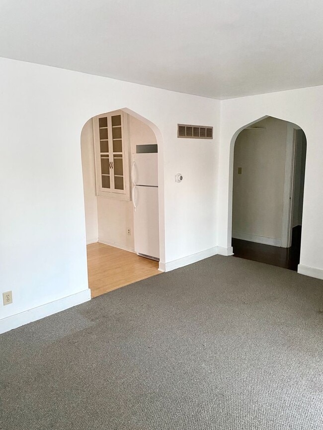 Photo - 1 bedroom home w/ fenced in yard