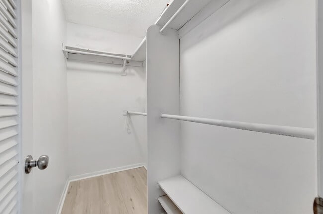 Photo - 481 Burgundy P Unit K