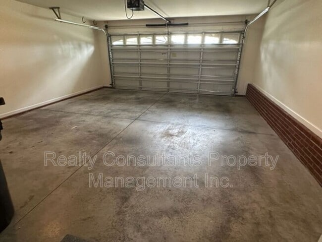 Photo - 2152 Rosemont Dr