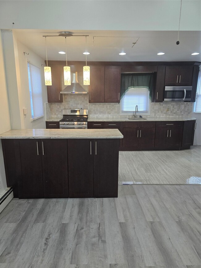 Photo - 201 Oak St Apartment Unit 3